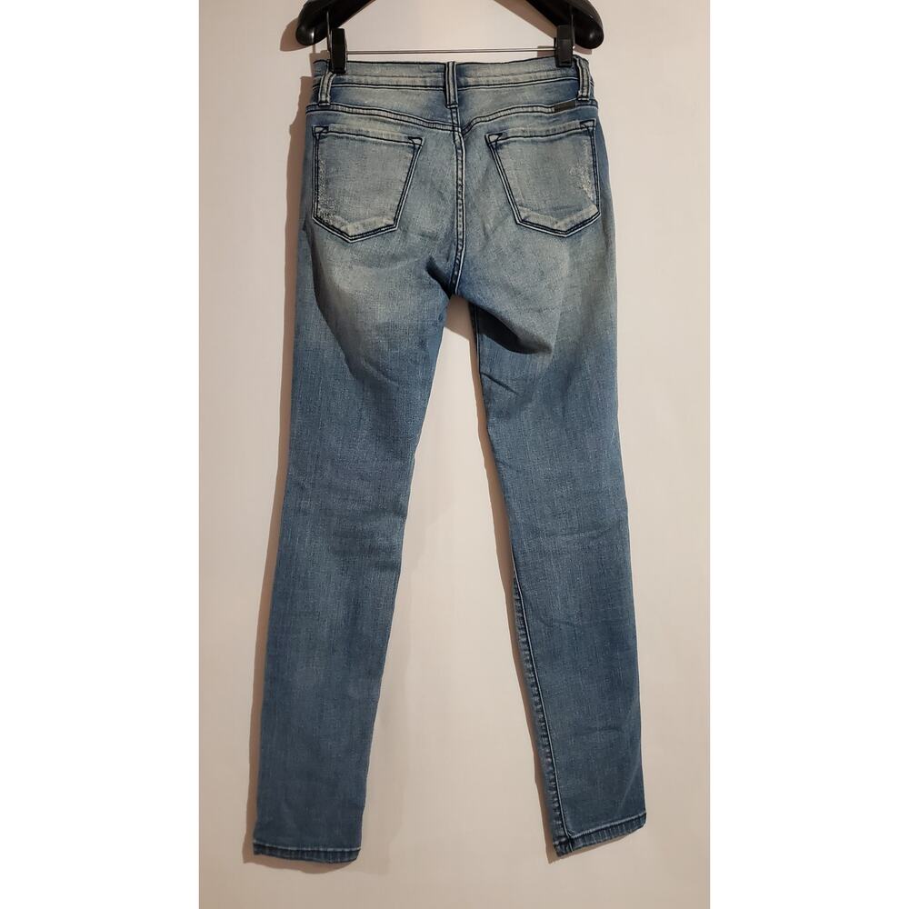 KanCan Distressed Light Wash Mid Rise Skinny Jeans Womens Size 26 Ripped Grunge - Picture 3 of 11